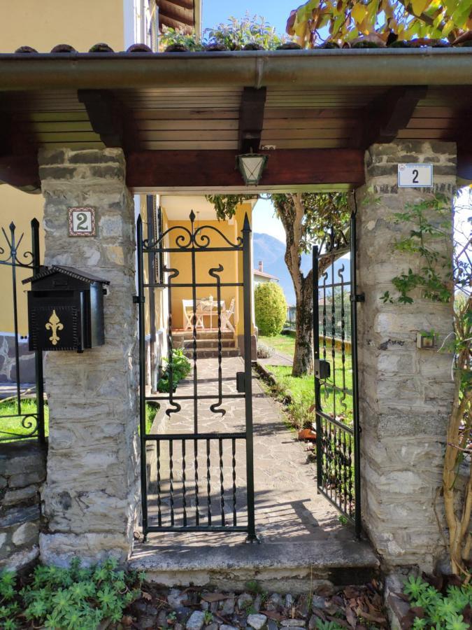 Casa Gialla เจราลาริโอ ภายนอก รูปภาพ